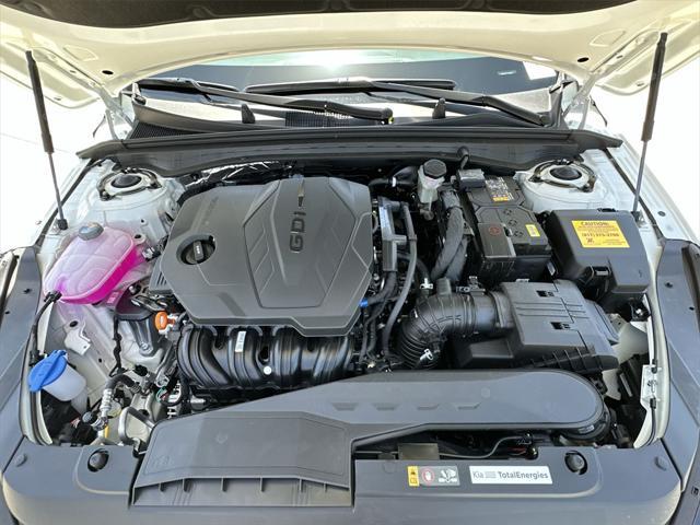 new 2026 Kia K5 car, priced at $29,060