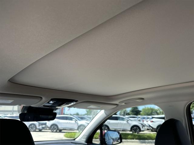 used 2025 Kia Sorento car, priced at $34,494
