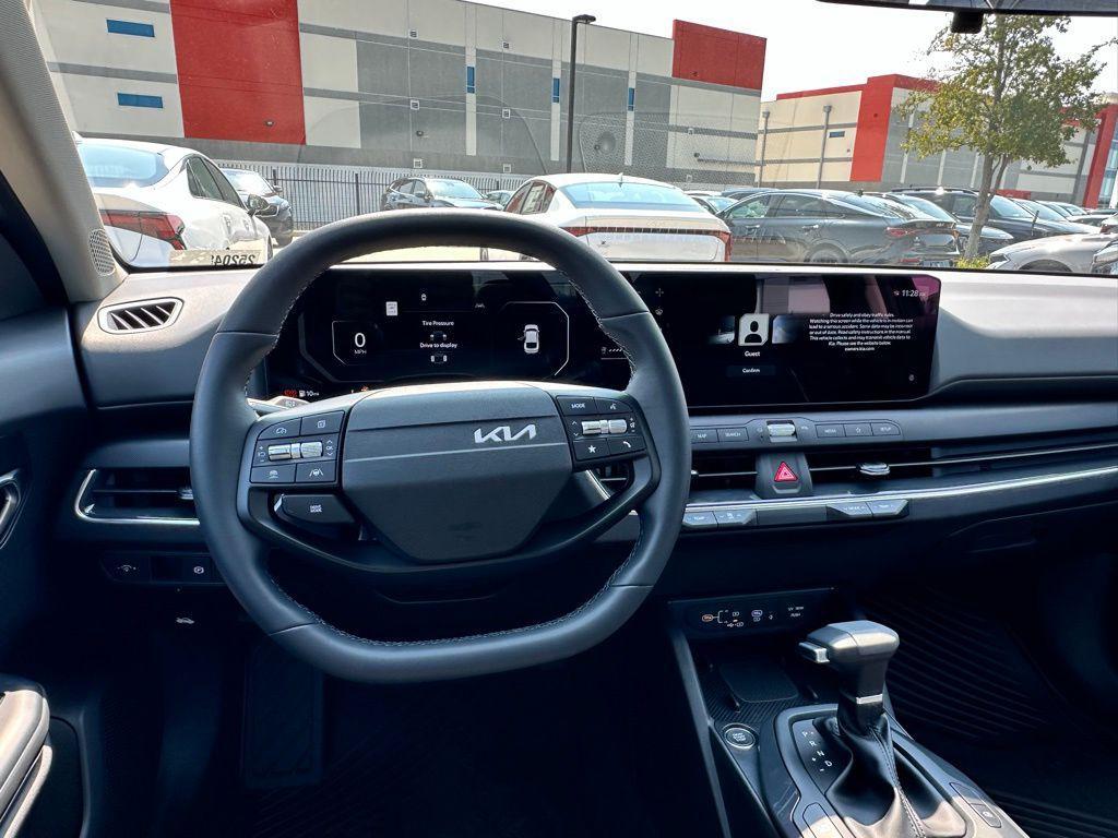 new 2025 Kia K4 car, priced at $23,578