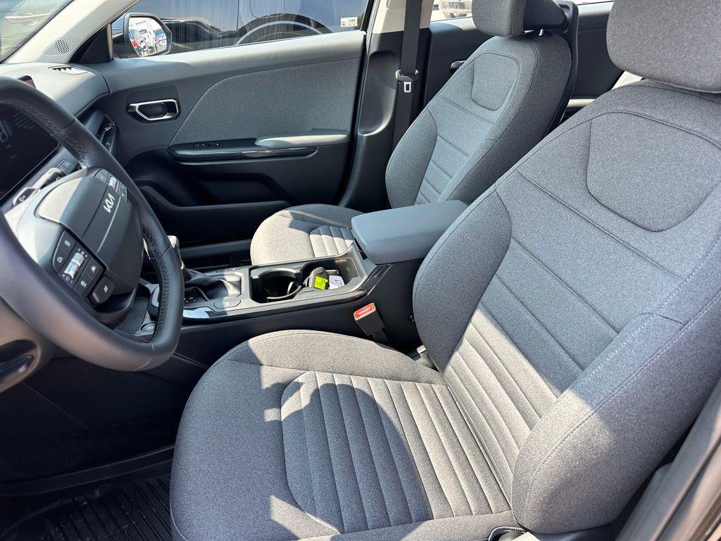 new 2025 Kia K4 car, priced at $23,578