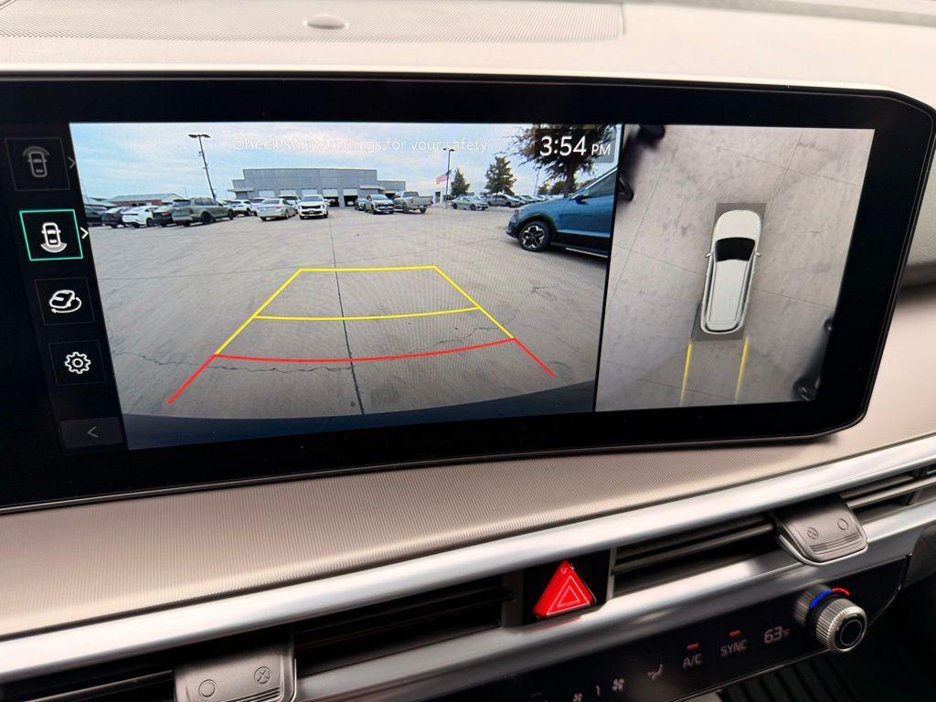 new 2026 Kia Sorento Hybrid car, priced at $45,602