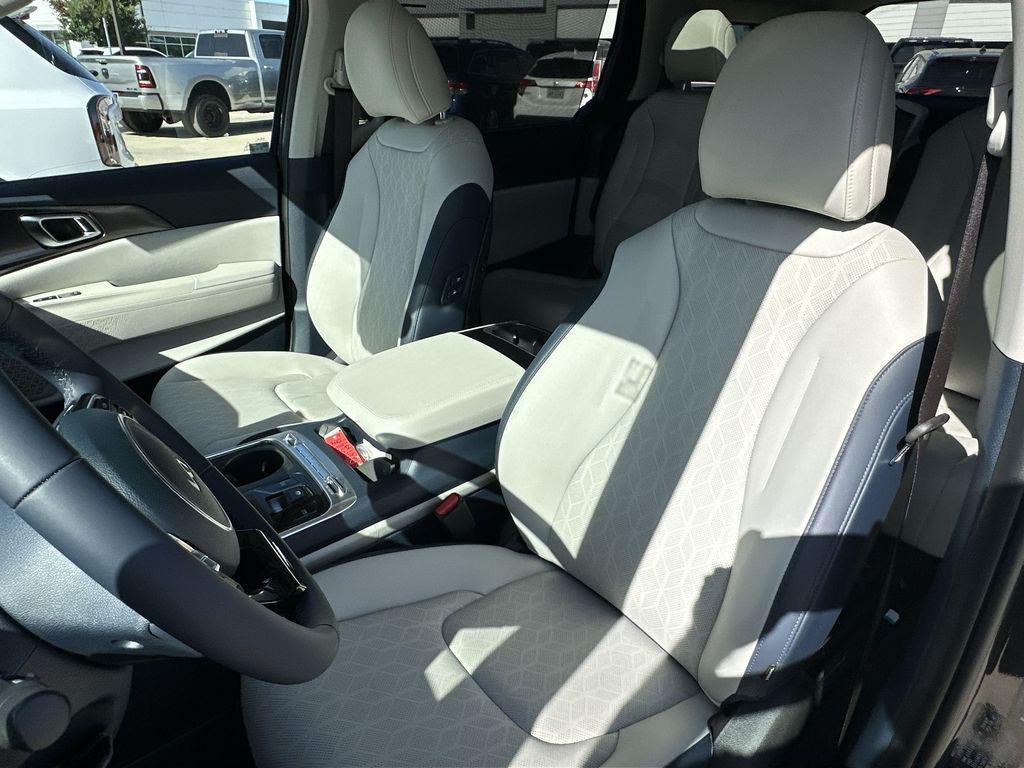 new 2026 Kia Carnival car, priced at $45,681