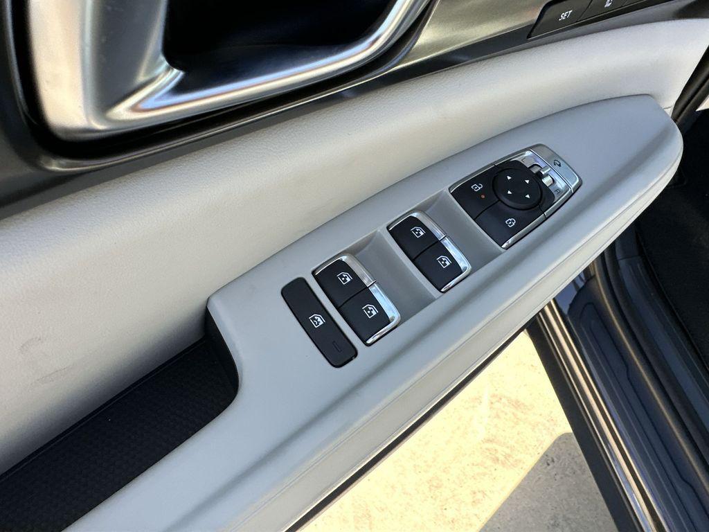 new 2026 Kia Carnival car, priced at $45,681