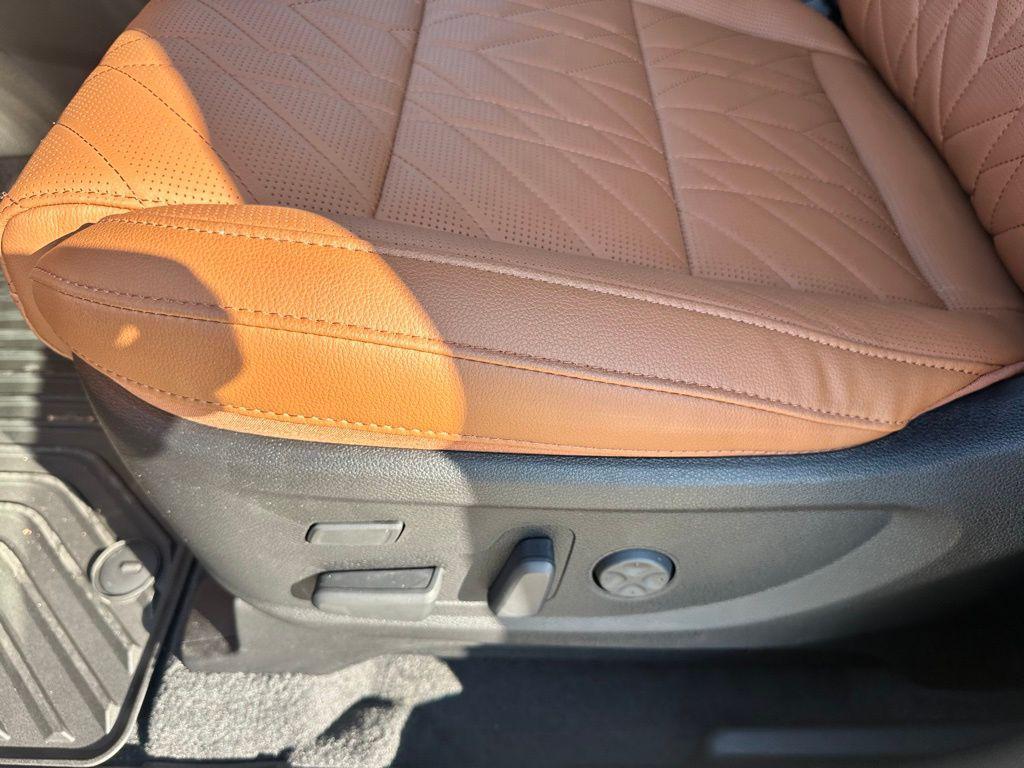 new 2025 Kia Telluride car, priced at $48,083