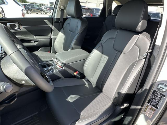 new 2025 Kia Sorento car, priced at $33,759