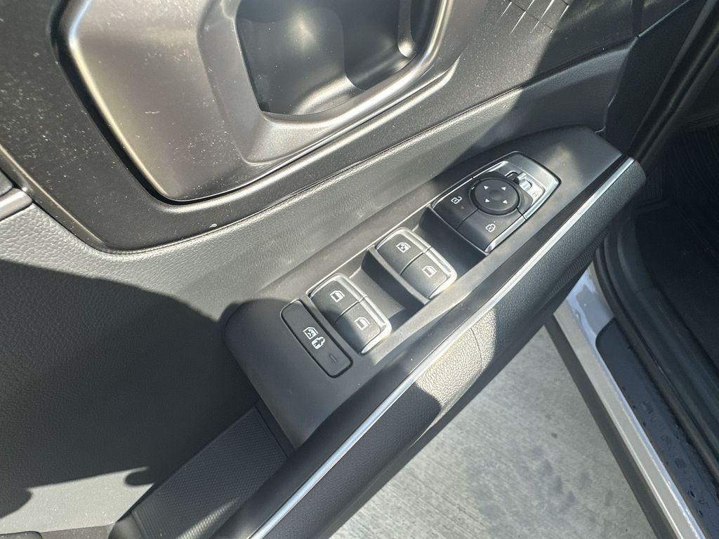 new 2025 Kia Sorento car, priced at $32,564