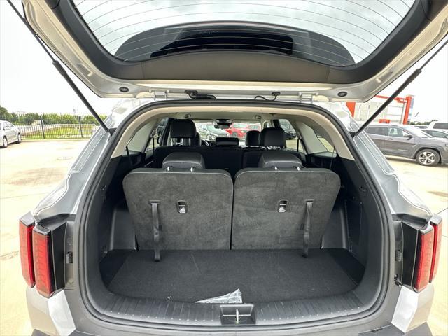 used 2022 Kia Sorento car, priced at $29,630