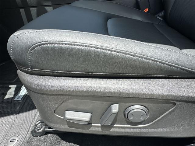 new 2026 Kia Sportage car, priced at $32,608