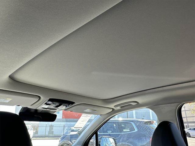new 2025 Kia Sorento car, priced at $38,174