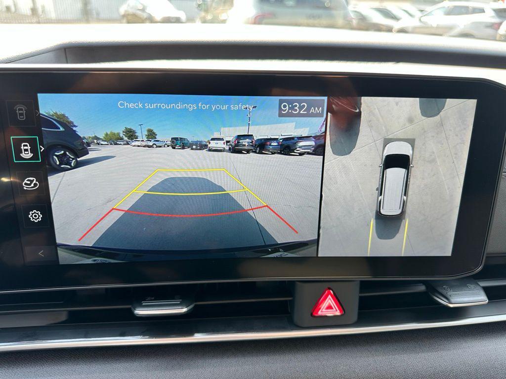 new 2026 Kia Carnival Hybrid car, priced at $46,576