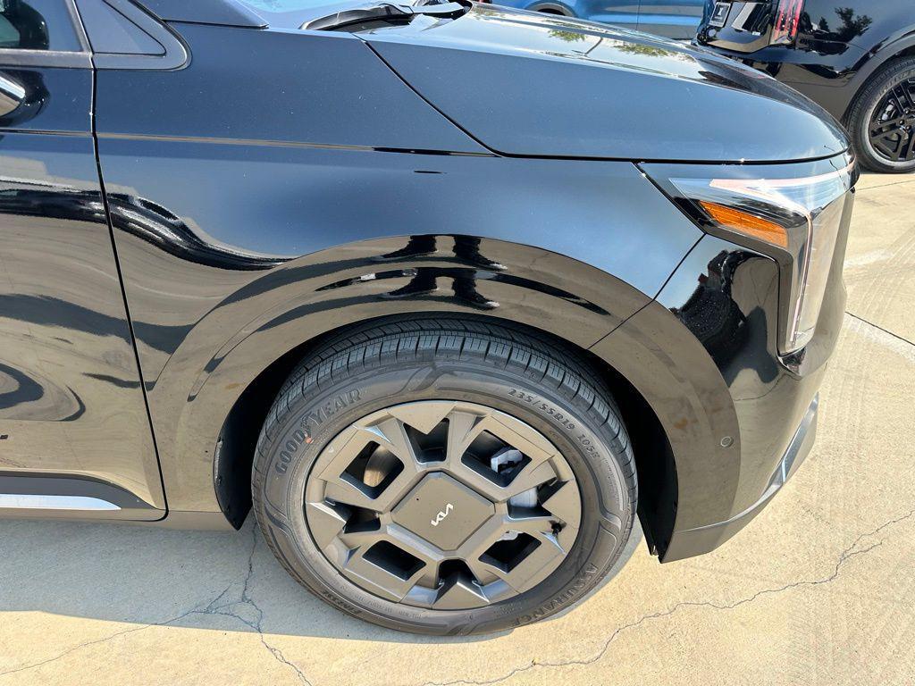 new 2026 Kia Carnival Hybrid car, priced at $46,576