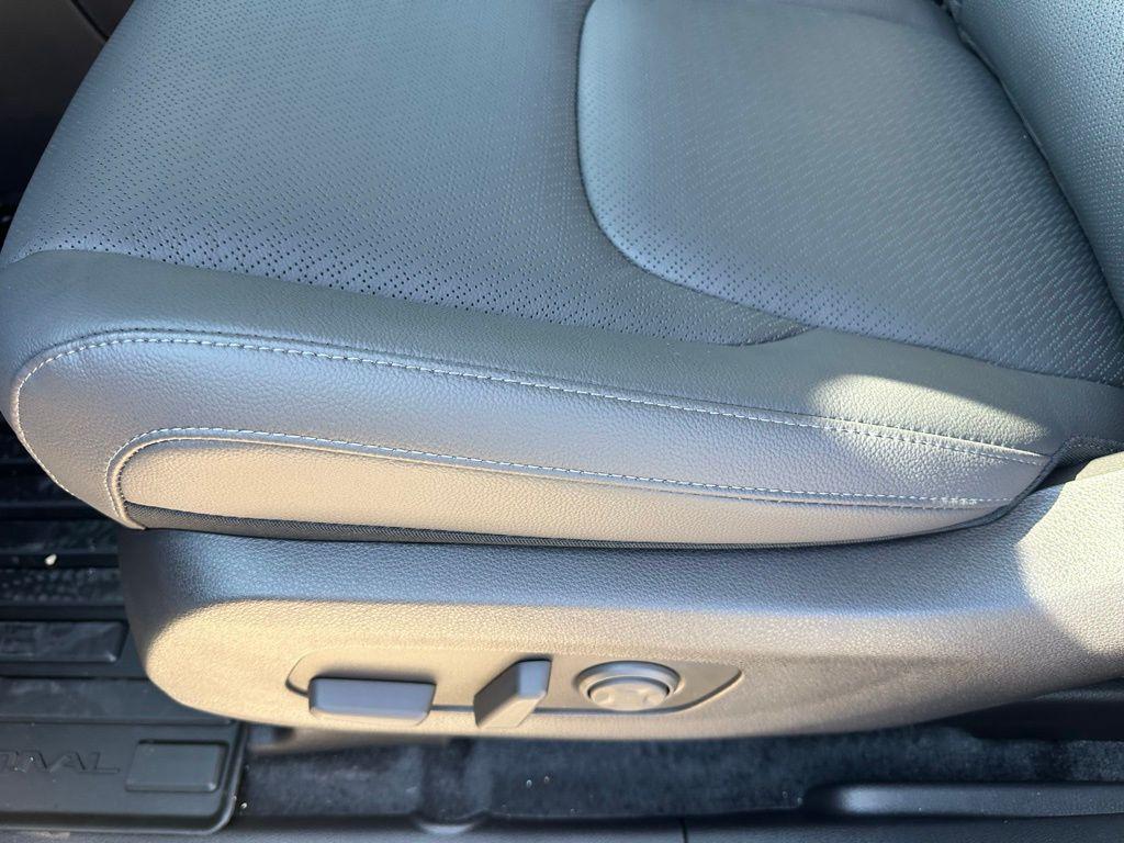 new 2026 Kia Carnival car, priced at $49,774