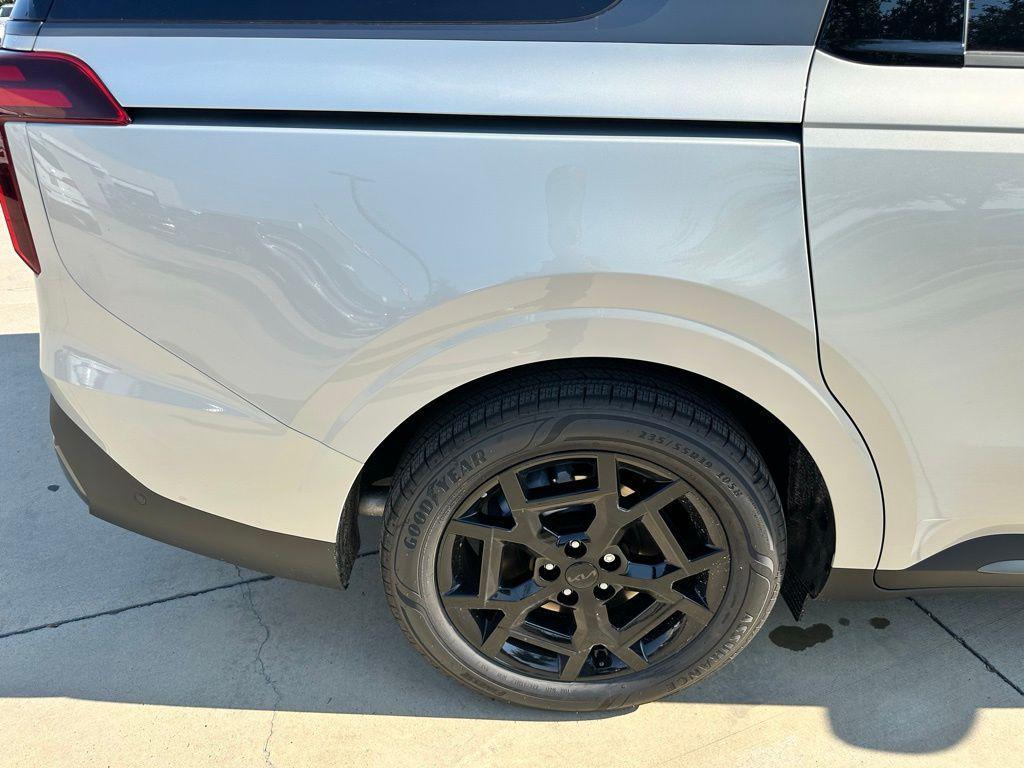 new 2026 Kia Carnival car, priced at $49,774