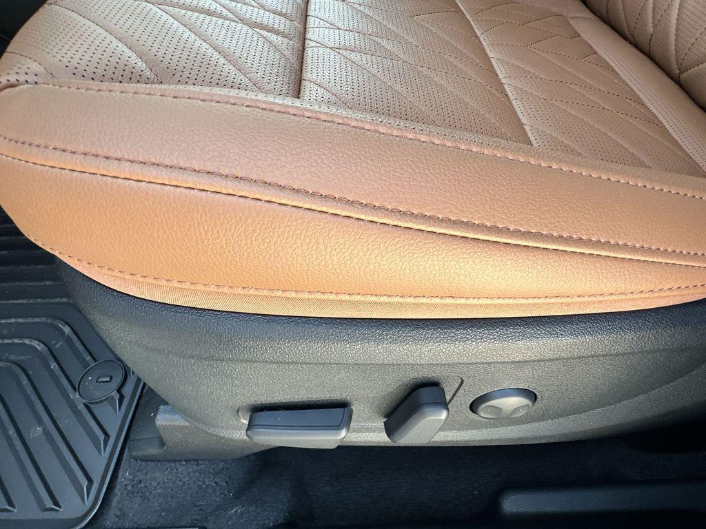 new 2025 Kia Telluride car, priced at $45,606