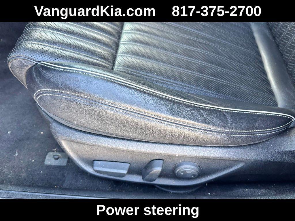 used 2022 Genesis G70 car, priced at $22,153