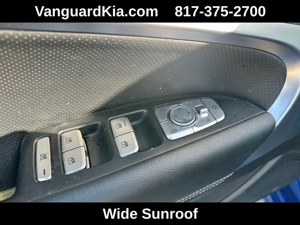 used 2022 Genesis G70 car, priced at $22,153