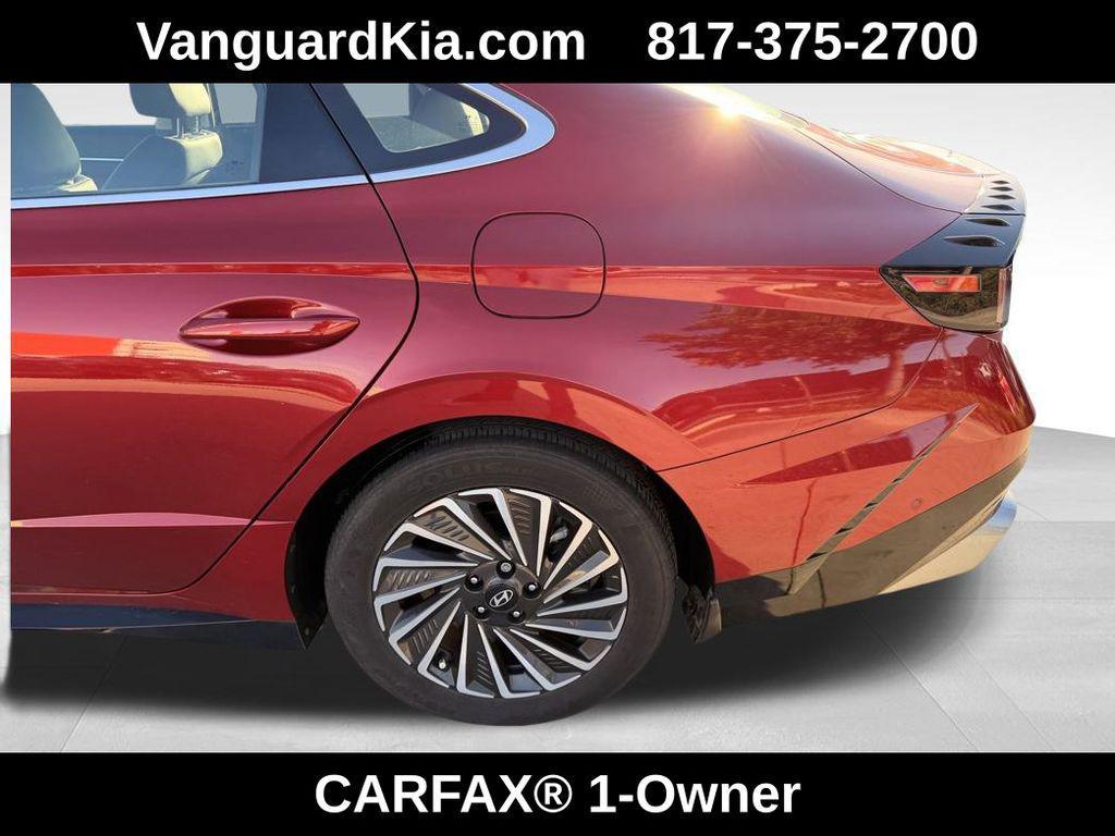 used 2025 Hyundai Sonata Hybrid car