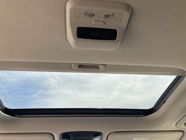 new 2025 Kia Carnival car, priced at $46,269
