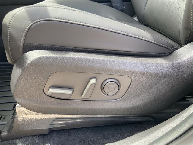 new 2025 Kia Carnival car, priced at $46,269
