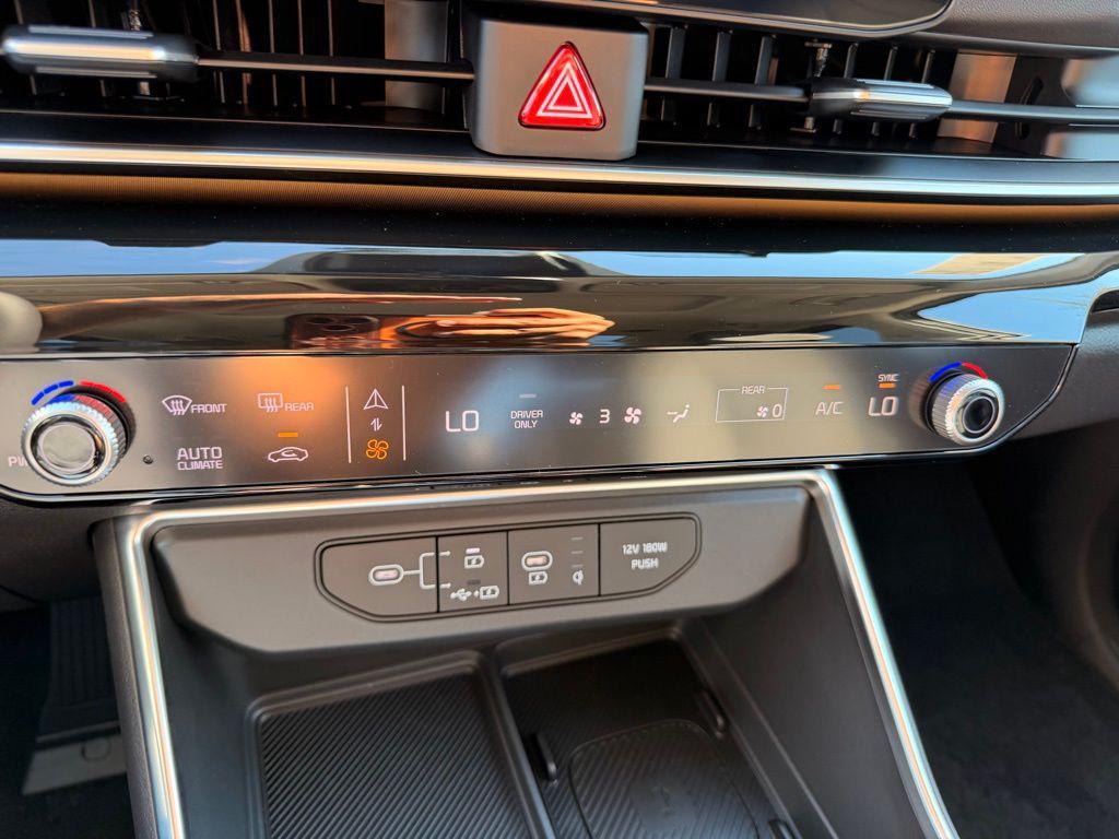 new 2026 Kia Carnival Hybrid car, priced at $51,215