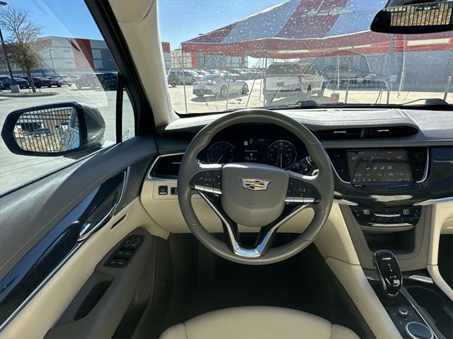 used 2023 Cadillac XT6 car, priced at $38,449