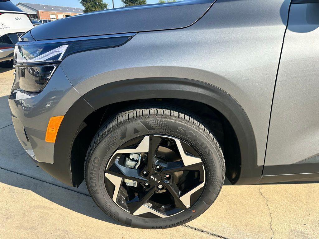 new 2026 Kia Seltos car, priced at $26,478