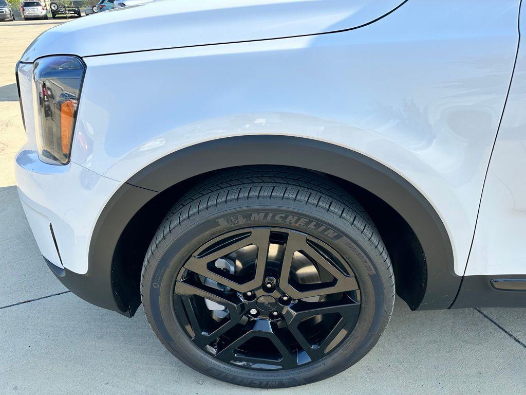 new 2025 Kia Telluride car, priced at $50,317