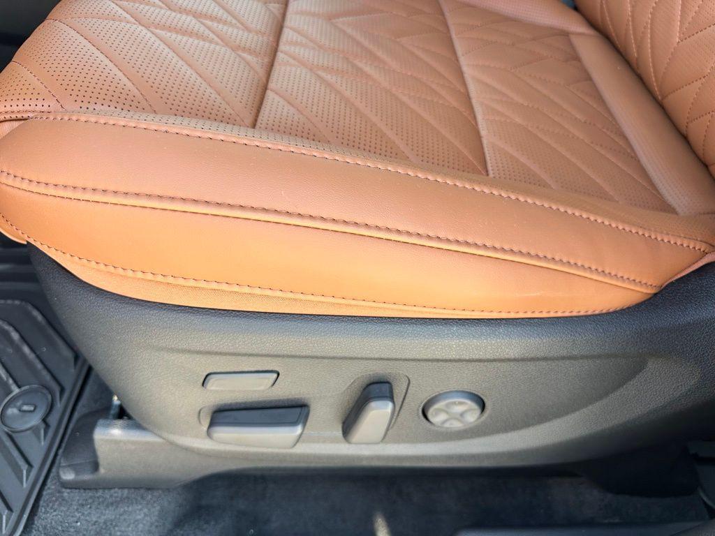 new 2025 Kia Telluride car, priced at $50,317