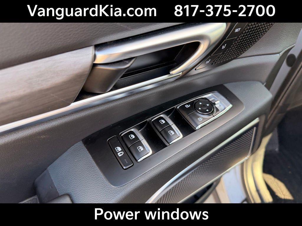 used 2025 Kia Telluride car, priced at $45,661