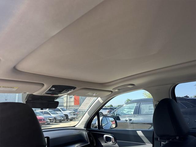 new 2025 Kia Sorento car, priced at $34,942