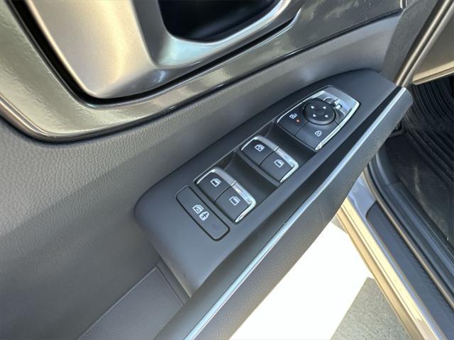 new 2025 Kia Sorento car, priced at $34,942