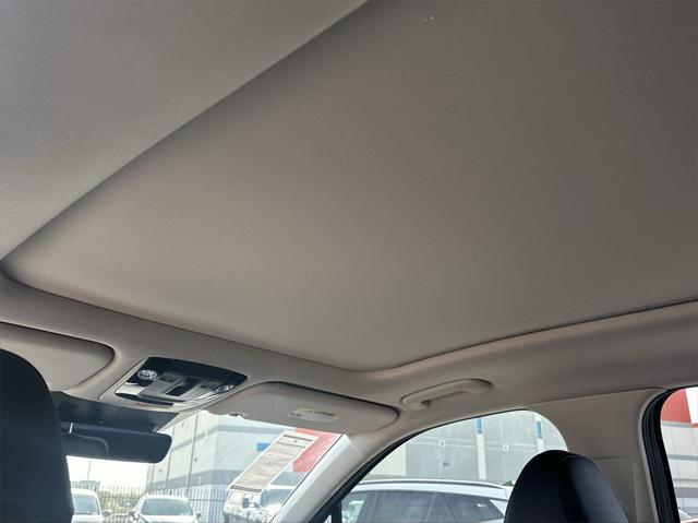 new 2025 Kia Sorento car, priced at $38,174