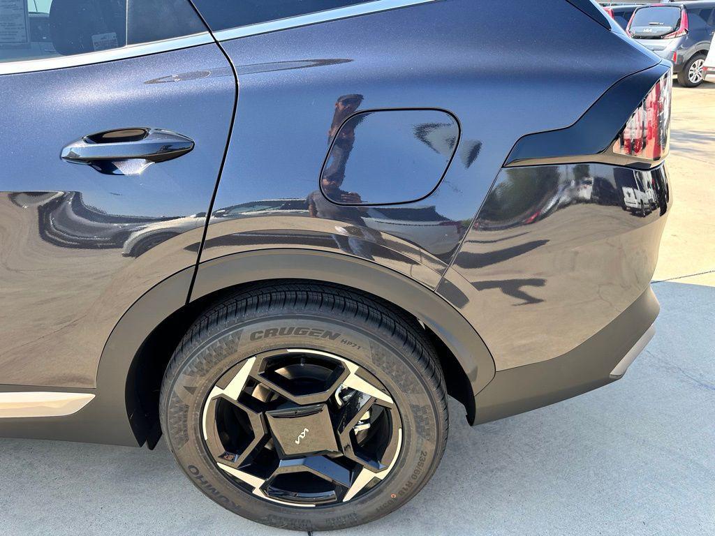 new 2026 Kia Sportage car, priced at $30,535
