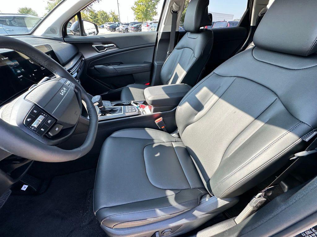 new 2026 Kia Sportage car, priced at $30,535