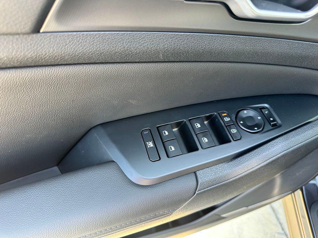 new 2026 Kia Sportage car, priced at $30,535