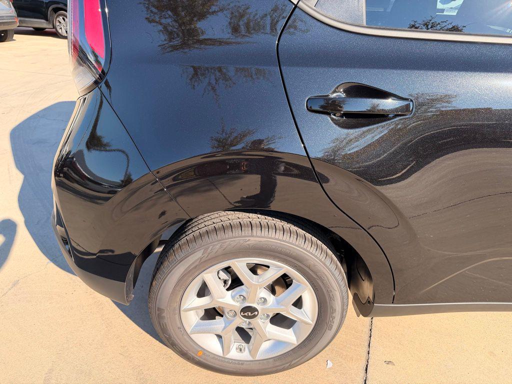 new 2025 Kia Soul car, priced at $21,221