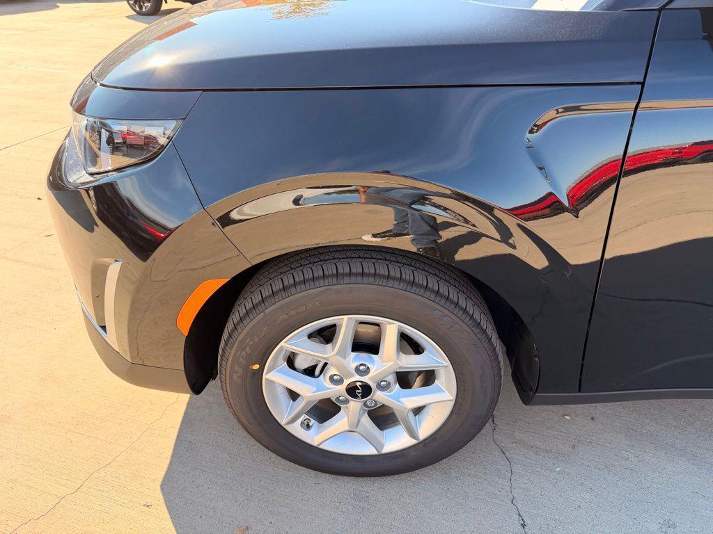 new 2025 Kia Soul car, priced at $21,221