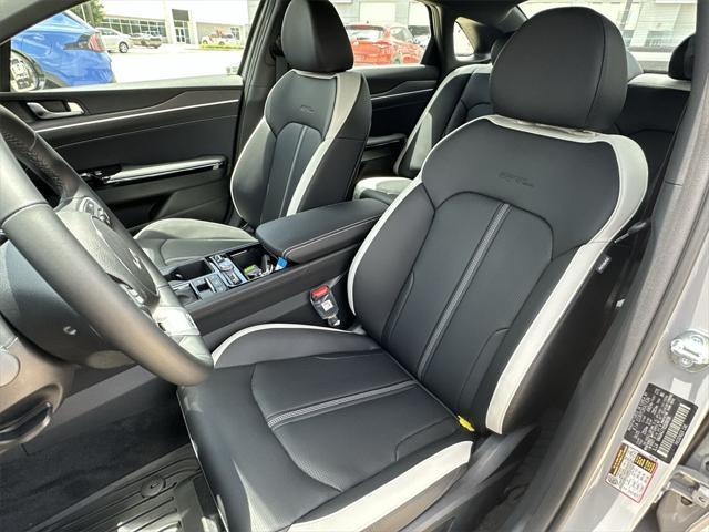 new 2025 Kia K5 car, priced at $29,433