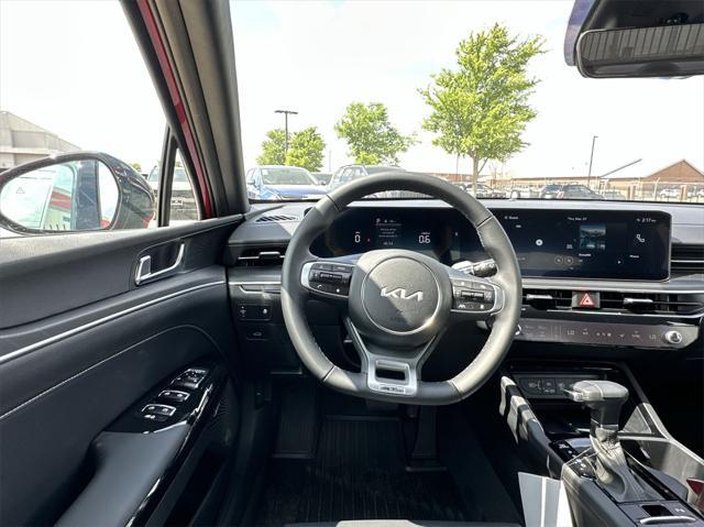 new 2025 Kia K5 car, priced at $29,470