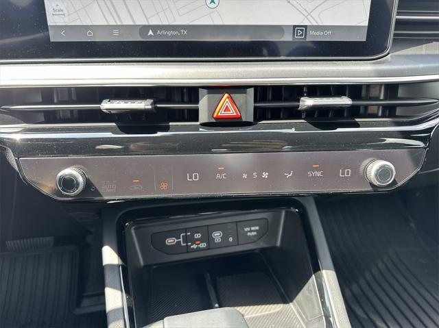 new 2025 Kia K5 car, priced at $29,470