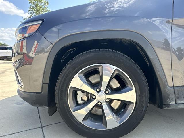 used 2020 Jeep Cherokee car, priced at $19,550