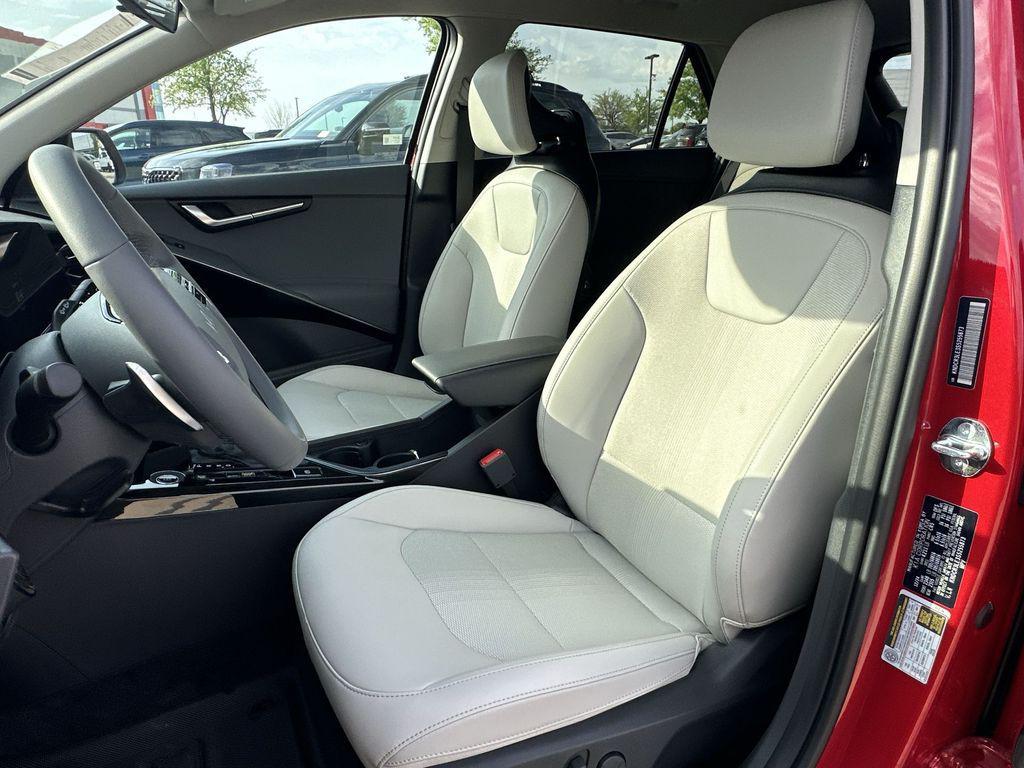 new 2025 Kia Niro car, priced at $27,376
