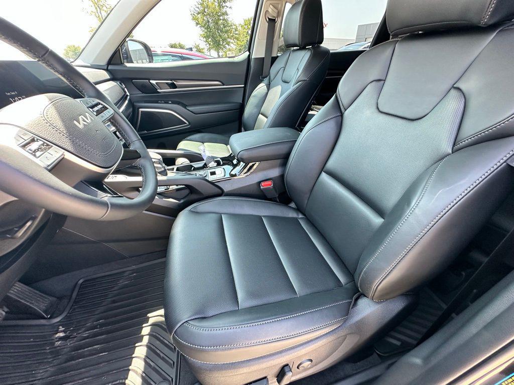 new 2025 Kia Telluride car, priced at $39,268