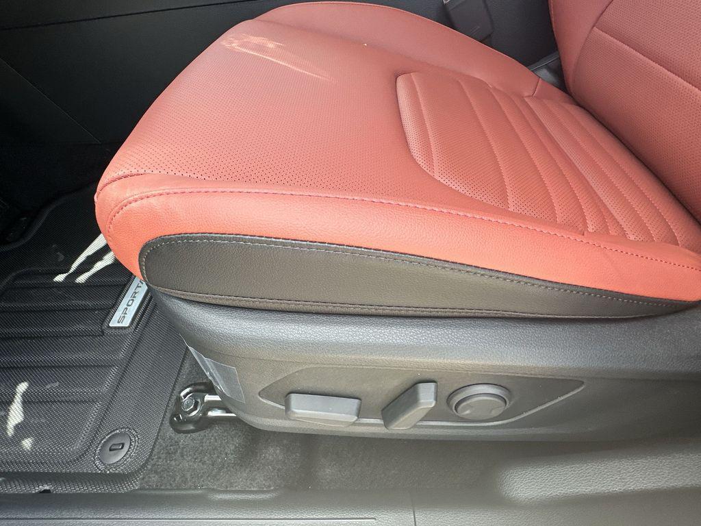 new 2025 Kia Sportage Hybrid car, priced at $36,188