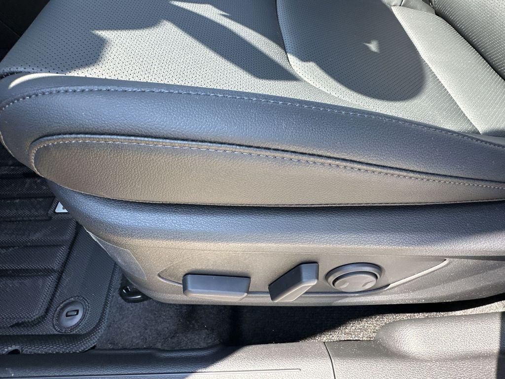 new 2025 Kia Sportage Hybrid car, priced at $32,578