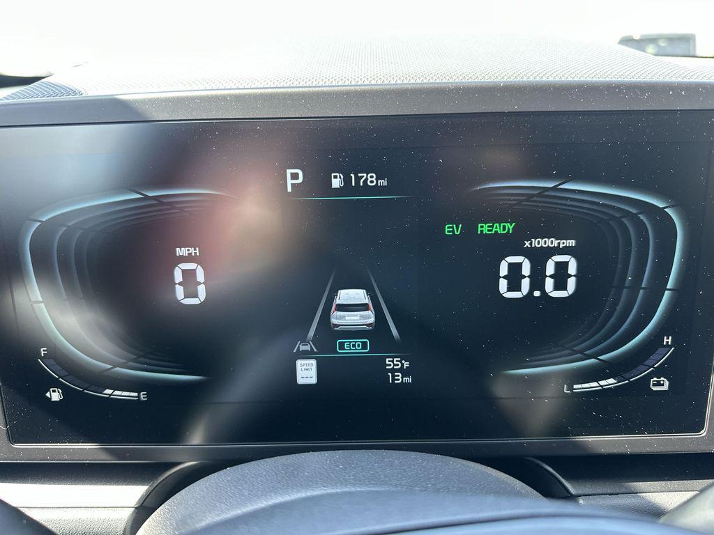 new 2025 Kia Niro car, priced at $24,580