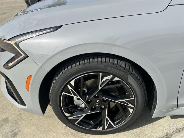 new 2025 Kia K5 car, priced at $29,433