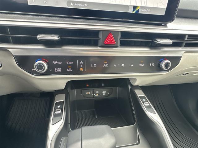 new 2025 Kia Sorento car, priced at $35,108