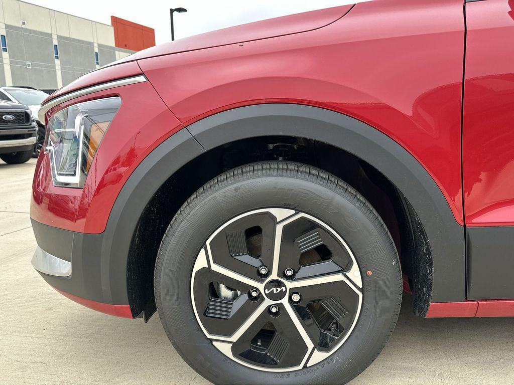 new 2025 Kia Niro car, priced at $25,103