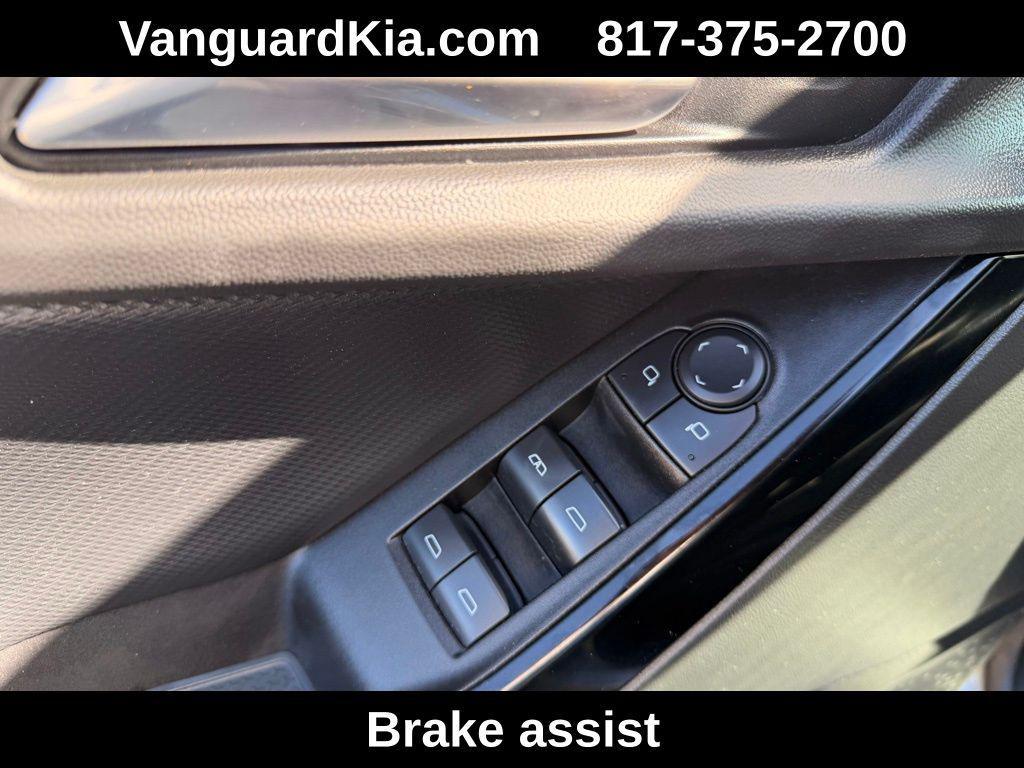 used 2025 Chevrolet Equinox car, priced at $24,312